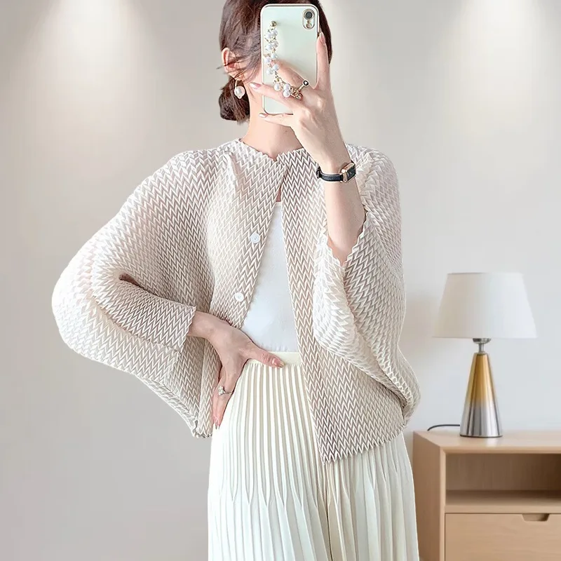 

Miyake Pleated Women's Short Jacket Premium Handcrafted Pleated Loose-Fit Slimming Stretch Knit Cardigan Top Non-Iron Garment