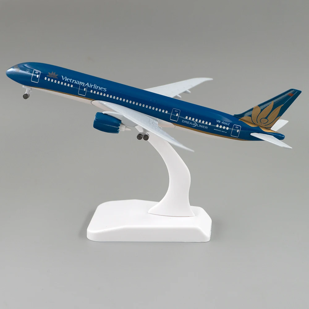 20cm Aircraft Boeing 787 Vietnam Airlines Alloy Plane with Wheel B787 Model Toys Decoration Children Kids Gift for Collection