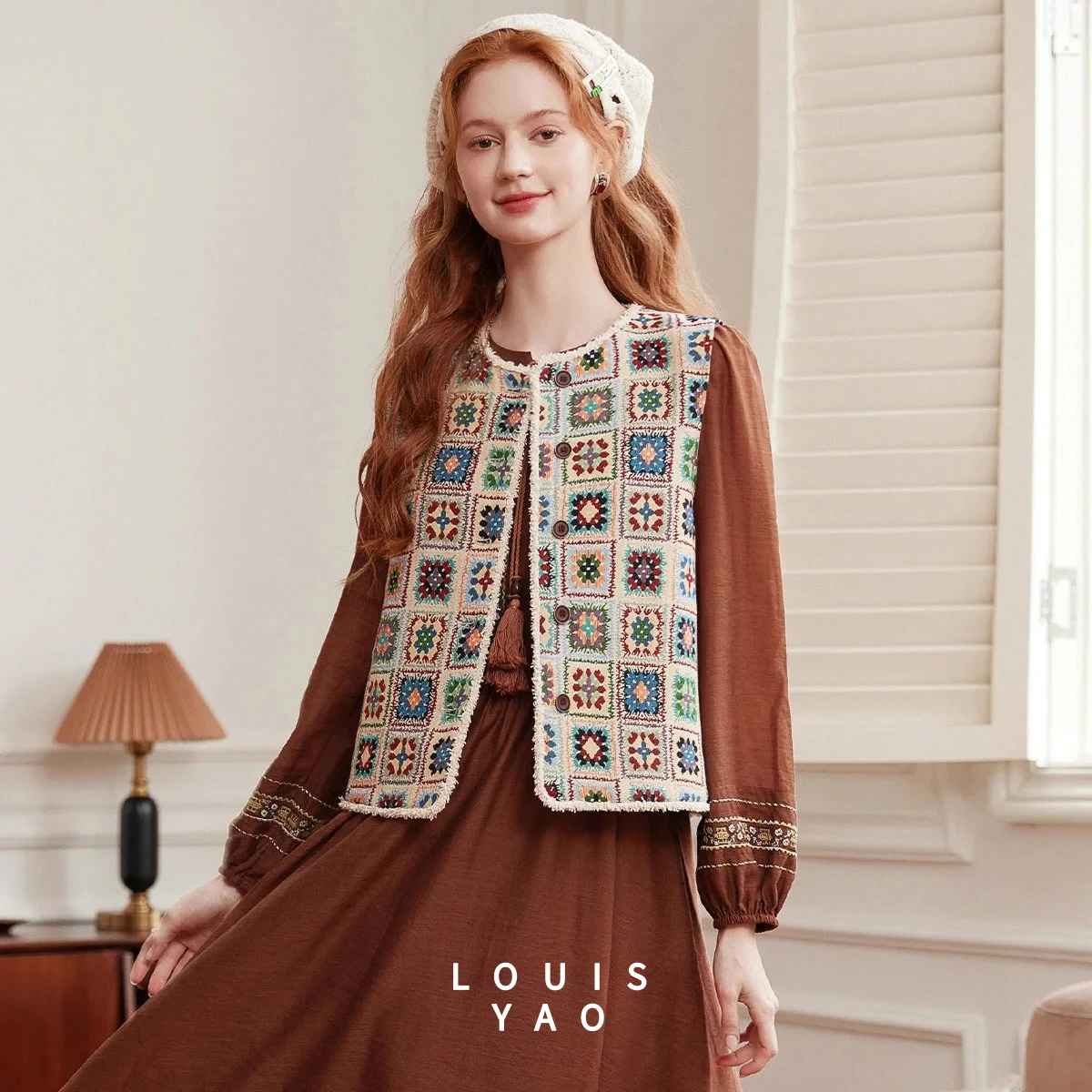 

LOUISYAO Indie Folk Jacquard Frayed Edge Vest 2025 Autumn Fashion Top Non-Stretch Crew Neck Knit Textured Women's Vest