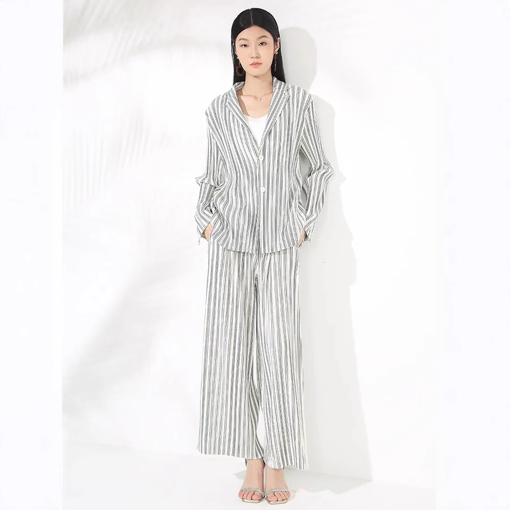 

Miyake Style Pleated High-end Suit Collar Striped Suit Fashionable Casual Commuter Jacket Draped Wide-leg Pants Two-piece Set