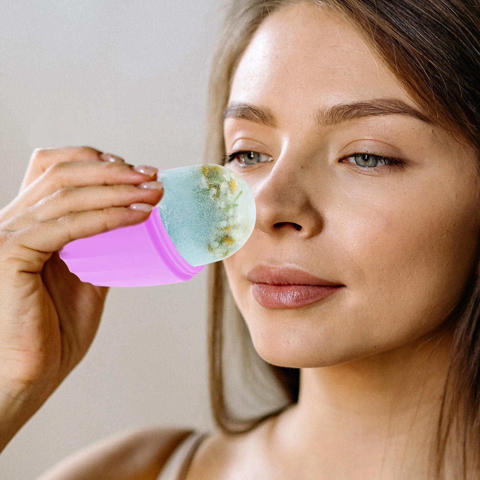 顔のむくみ解消用フェイスアイス スキンケアツール アイスマッサージローラー コンパクトシリコンフェイスローラー 女性用