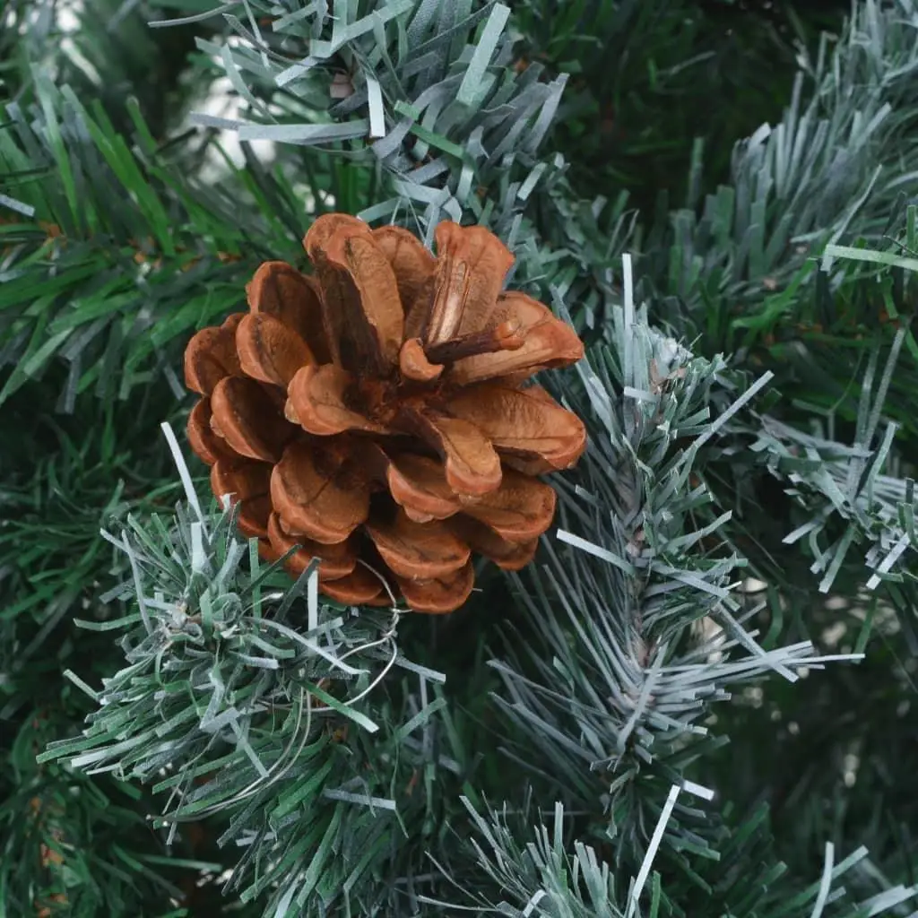 Árbol de Navidad artificial de 6 pies con piñas - Decoración festiva para el hogar y la oficina