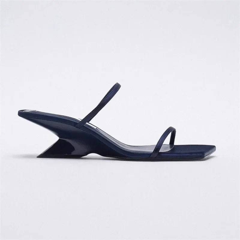 Ladies Shoes on Sale Thin Belt Flip Flops Women Sandals Large Size Women's Platform Sandals Slippers Beach