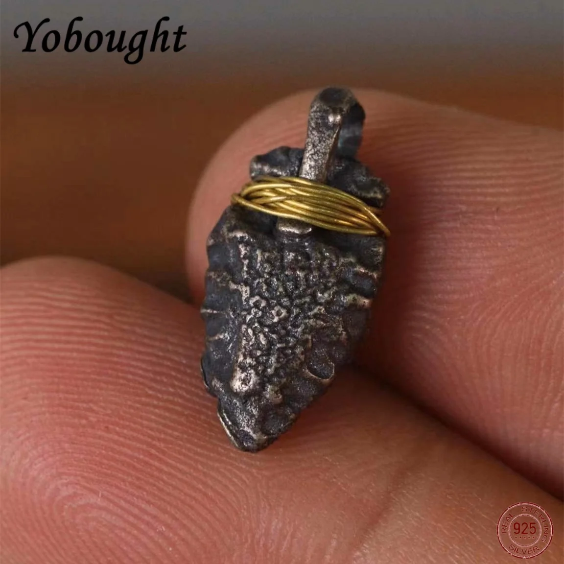 

S925 Pure Silver Retro Texture Geometric Dragon Scale Spearhead Wish Stone Pendant For Men And Women Lucky Jewelry