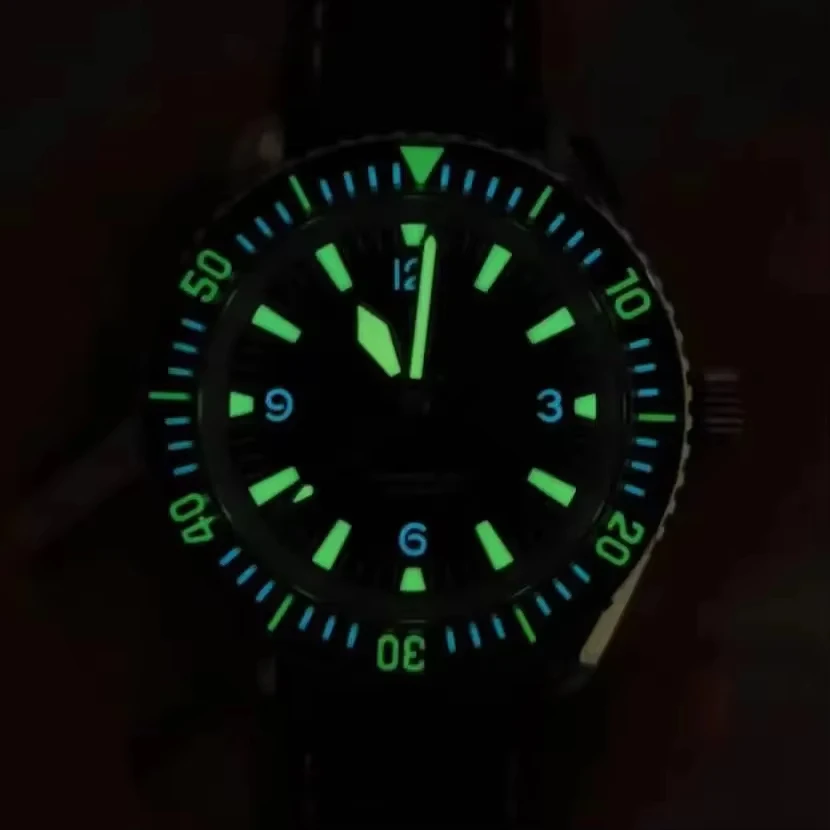 Hruodland NUOVO 2025 Retro Sport Orologio da uomo NH35 Meccanico automatico in acciaio inossidabile Orologio da polso impermeabile in pelle marrone reloj