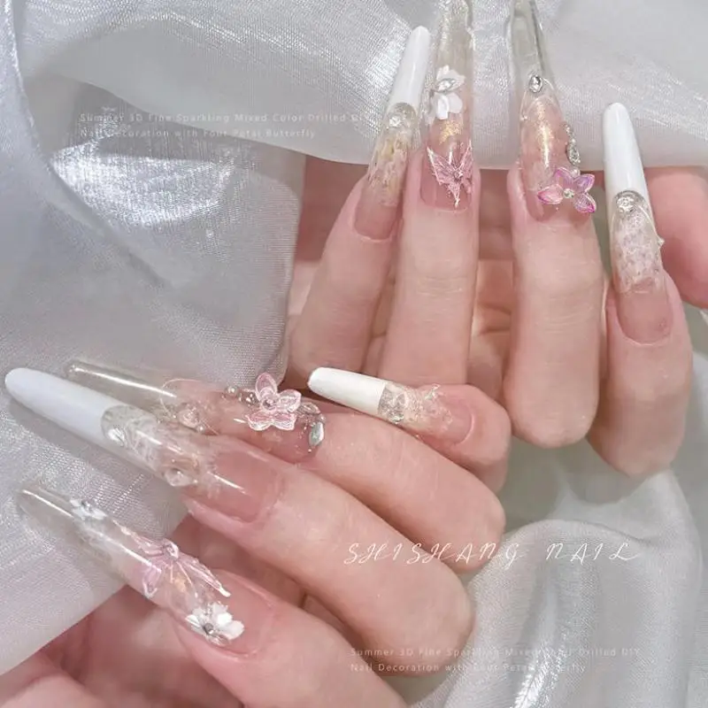 30 Stück 3D Glitzer-Harz-Schmetterlings-Blumen-Nagelanhänger mit glänzendem Strass-Mittelteil für DIY-Nagelkunst und Nagelstudio-Anwendung – Detail 7