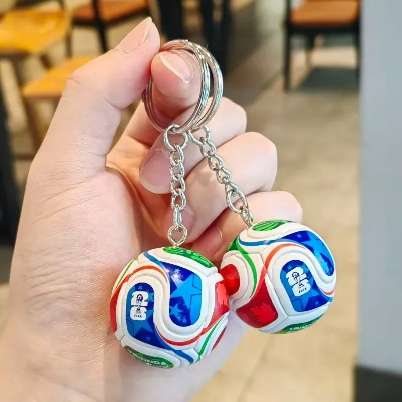 FIFA 2026 Offizieller Spielball Schlüsselanhänger WM-Modell Plastik Mini-Fußball Schlüsselring Sportfan Souvenir Taschenanhänger Geschenke – Detail 2