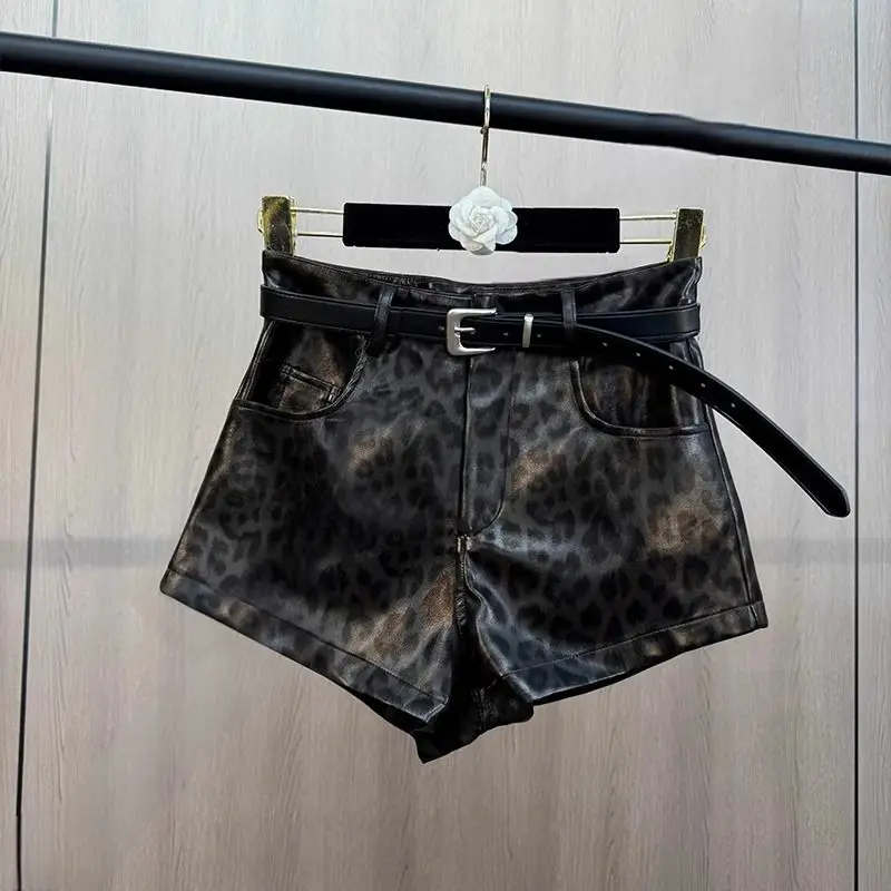 2025 New Women's Retro Leopard Print PU Leather Shorts High-waisted Wide-leg Shorts Casual A-shaped Hot Pants