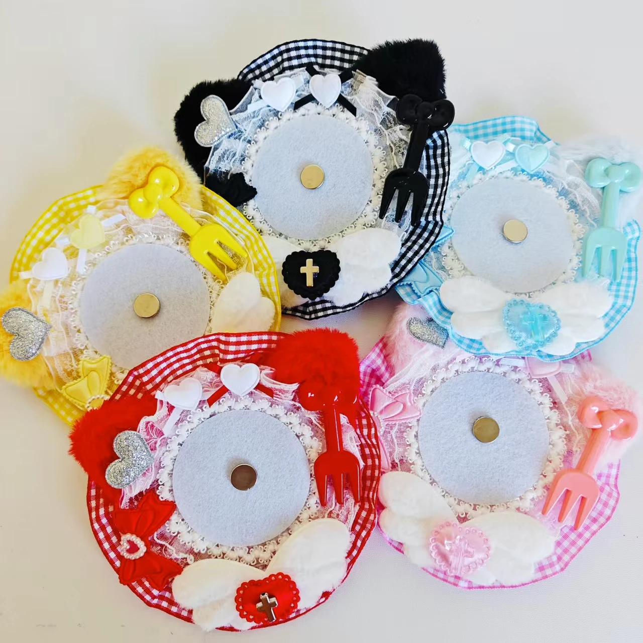 Badge Holder with Colorful Stand, Anime Magnetic Brooch, Cartoon Storage for Office, Wings, Spoon, Heart Element Combination