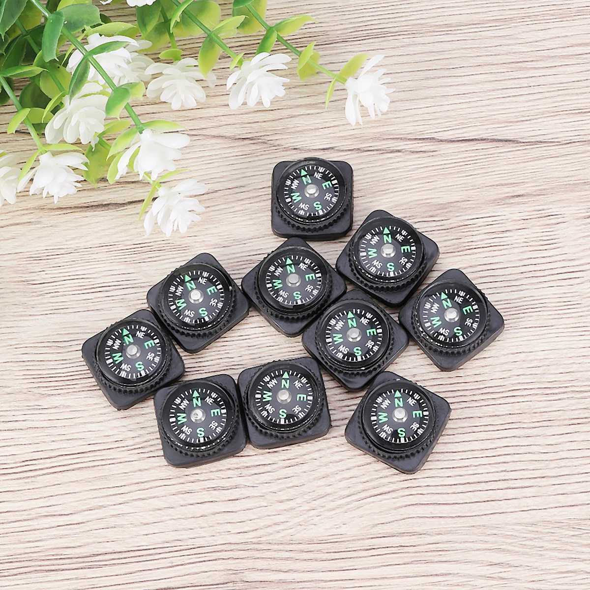 

10pcs Compass Outdoor Hiking Orienteering Multifunctional Portable Professional Direction Measuring Tool For Camping Fishing