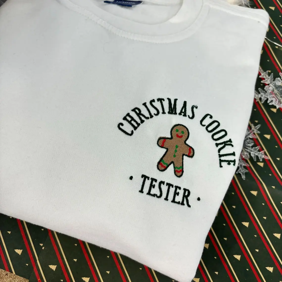 2025 New Christmas Cookie Sweatshirts Female Long Sleeve Loose Thick Fleece Warm Jumper Vintage Style Embroidered Pullover