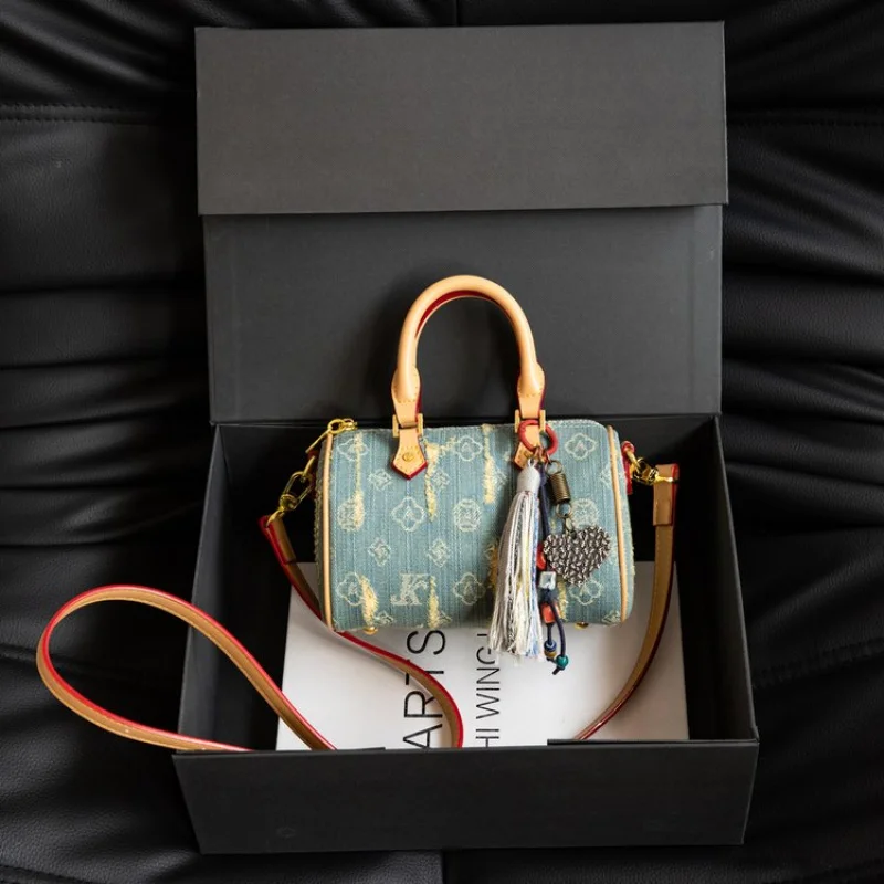 

Elegant Paris-Inspired Leather Crossbody Bag - Unique Vintage Messenger Purse With Chic Letter Logo Design