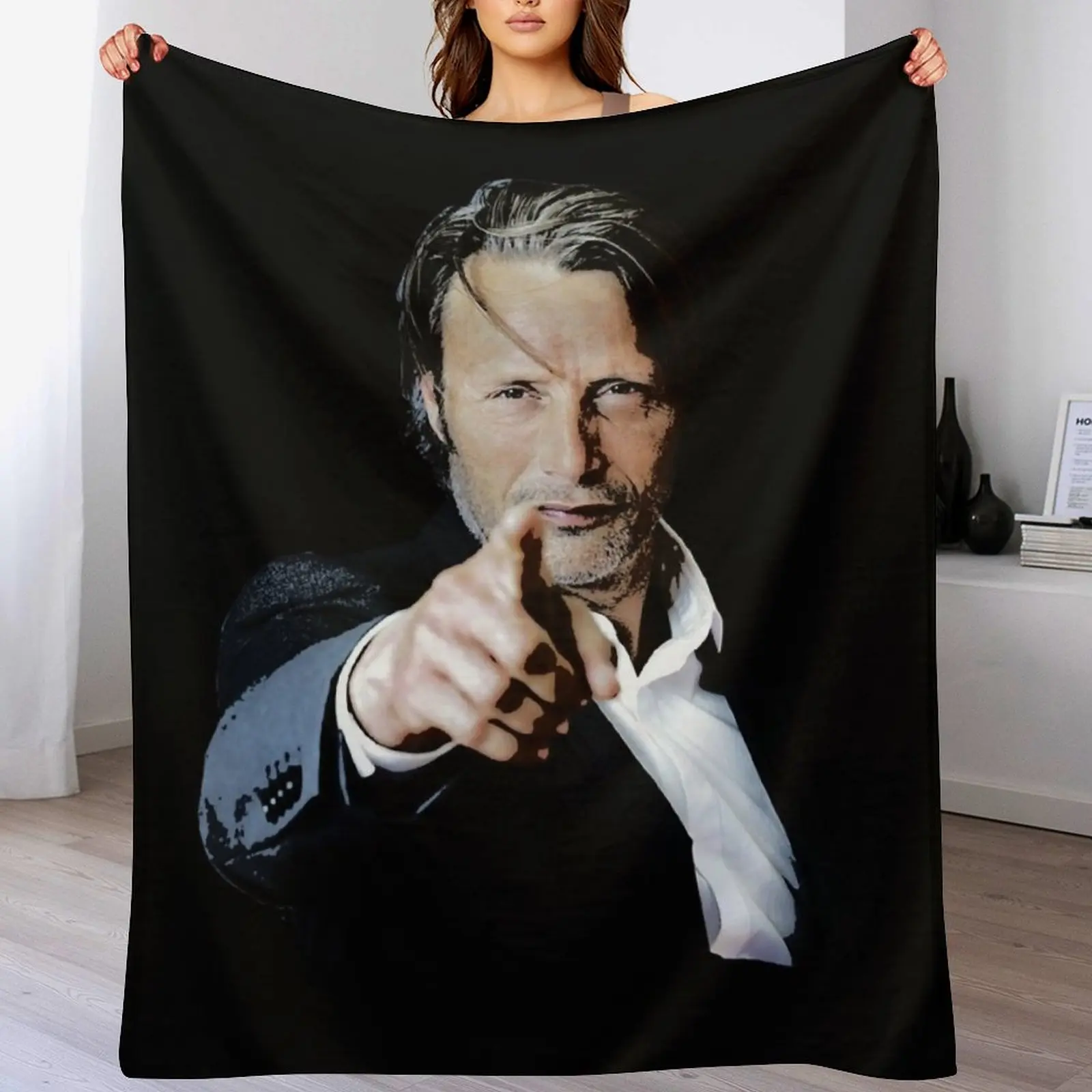 Men Women Hannigram Mads Mikkelsen HANNIBAL Gifts For Music Fans Throw Blanket Soft Comfort Blanket for Reading Watching TV