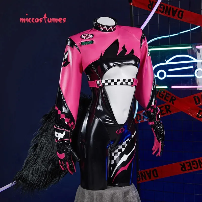 أزياء Miccostumes النسائية الصوتية Rinn التأثيرية بذلة مع قفازات أزياء الهالوين التنكرية