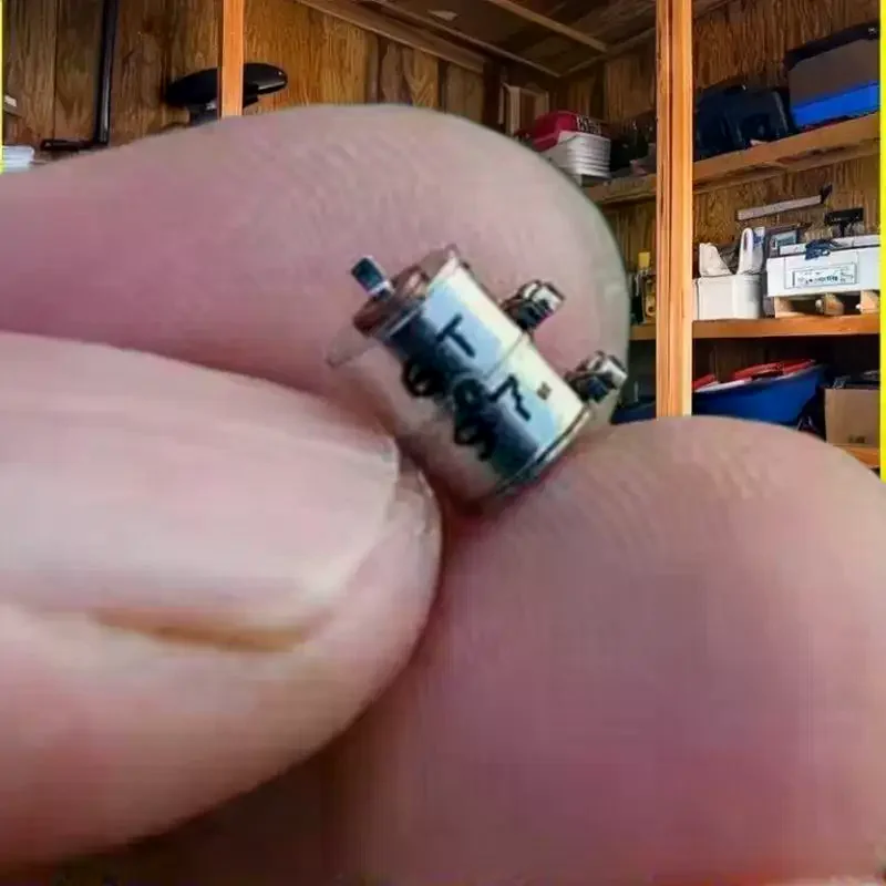 Pack of 10 Micro Two-Phase Quad-Wire Stepper Motors; 4.5MM / 4.9MM for DIY Digital Camera Lens