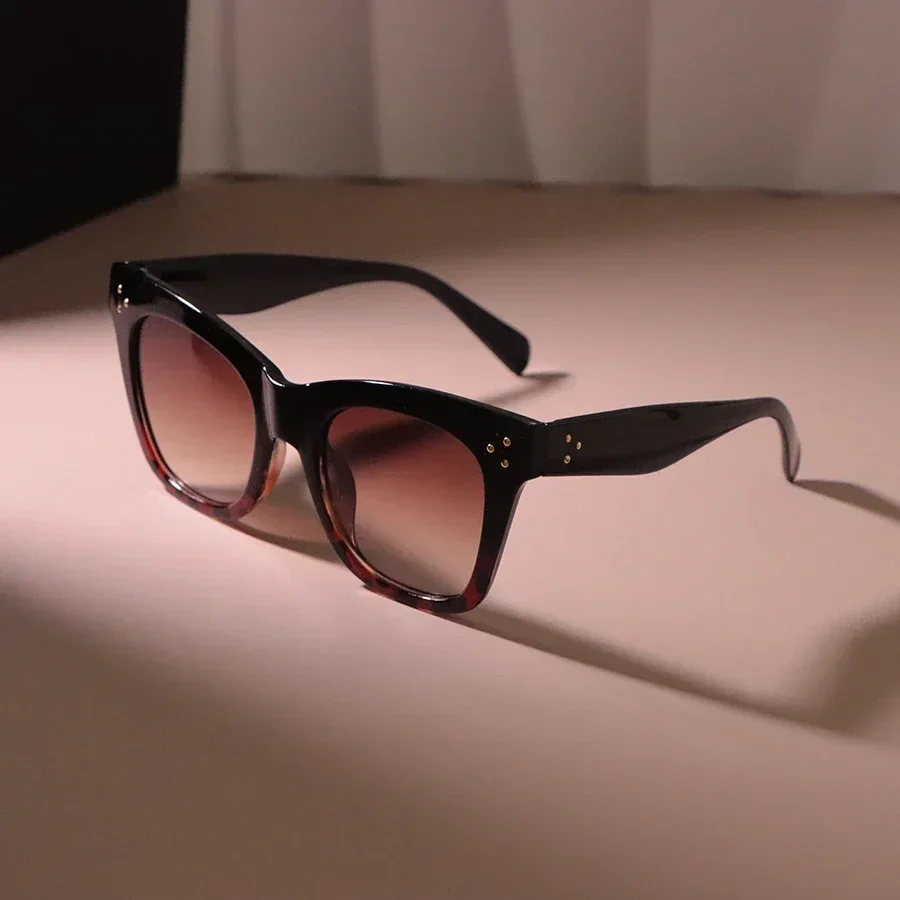 Mode carré rétro lunettes De soleil femmes hommes marque concepteur Vintage lunettes De soleil femme mâle miroir Punk extérieur Oculos De Sol