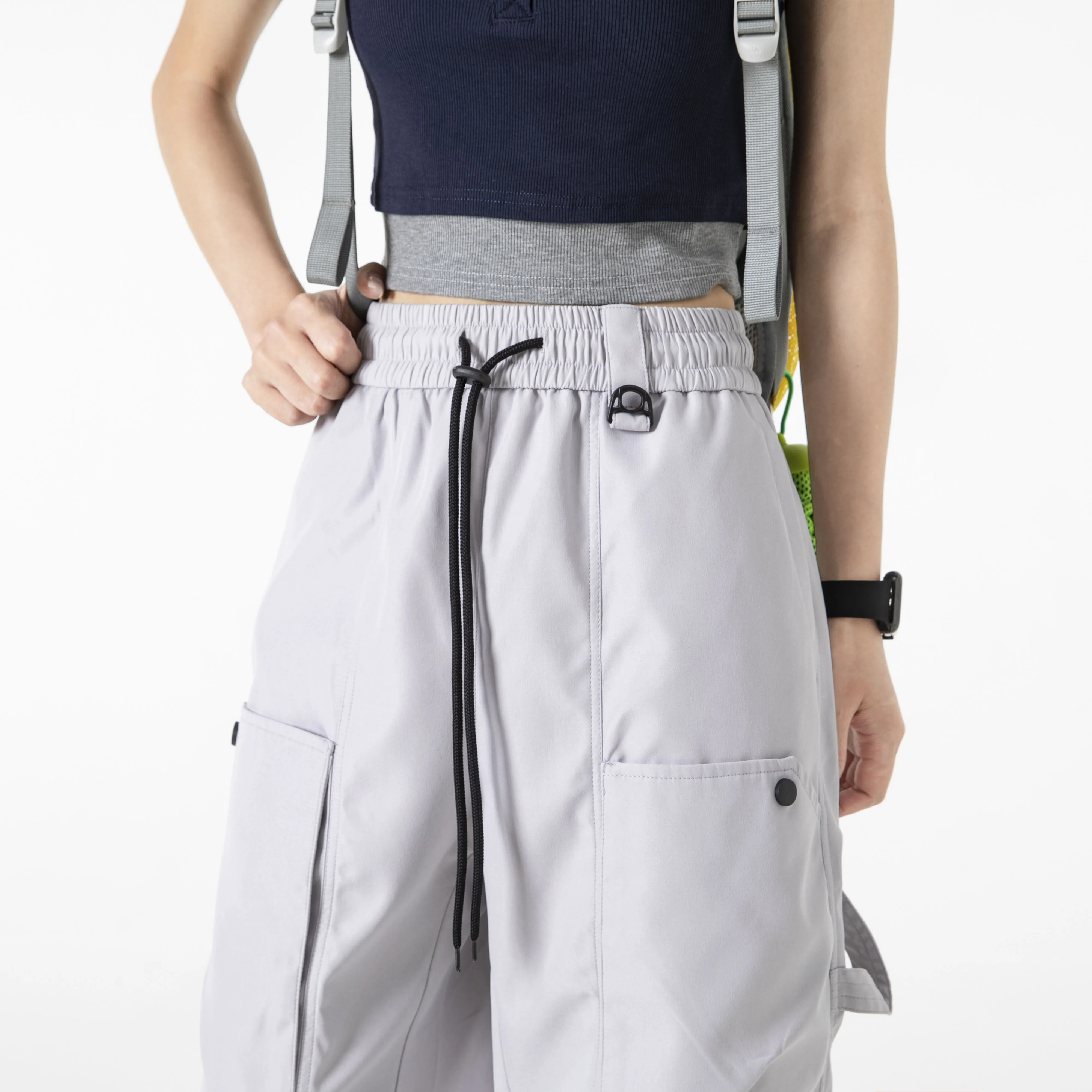 El nuevo estilo de otoño de pantalones cargo americanos es dulces y frescos, sueltos y adelgazantes, pantalones de pierna ancha informales y deportivos.