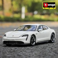 Bburago 1:24 Porsche Taycan Turbo S modello di auto in lega pressofuso modello di auto sportiva in metallo collezione di alta simulazione regalo giocattolo per bambini