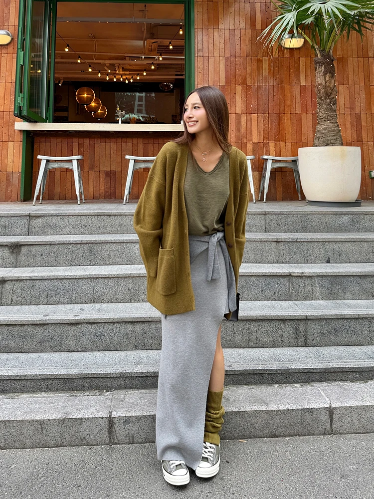 

Maru Maruco High Gauge Knitted Cardigan Warm Versatile Straight Cut Long Sve V-Ne Coat for Autumn Winter Online Exclusive