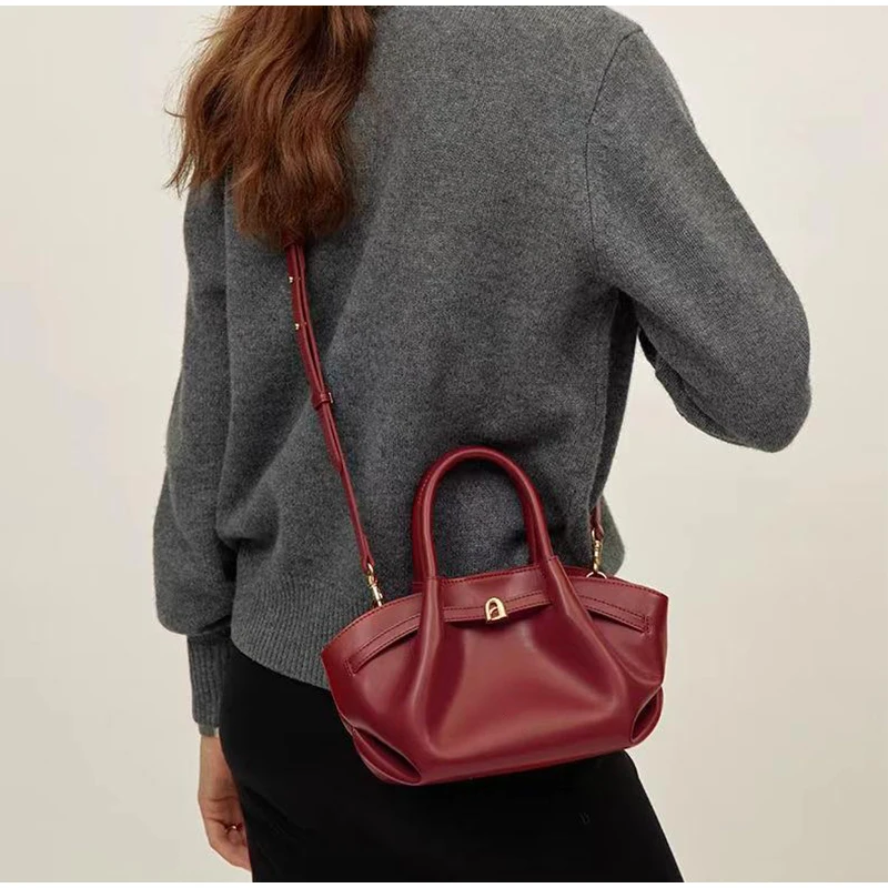 Special Offer Brand Women's Shoulder Bag Fashion Trend Motorcycle Bag Large Capacity Genuine Leather Vegetable Basket Handbag