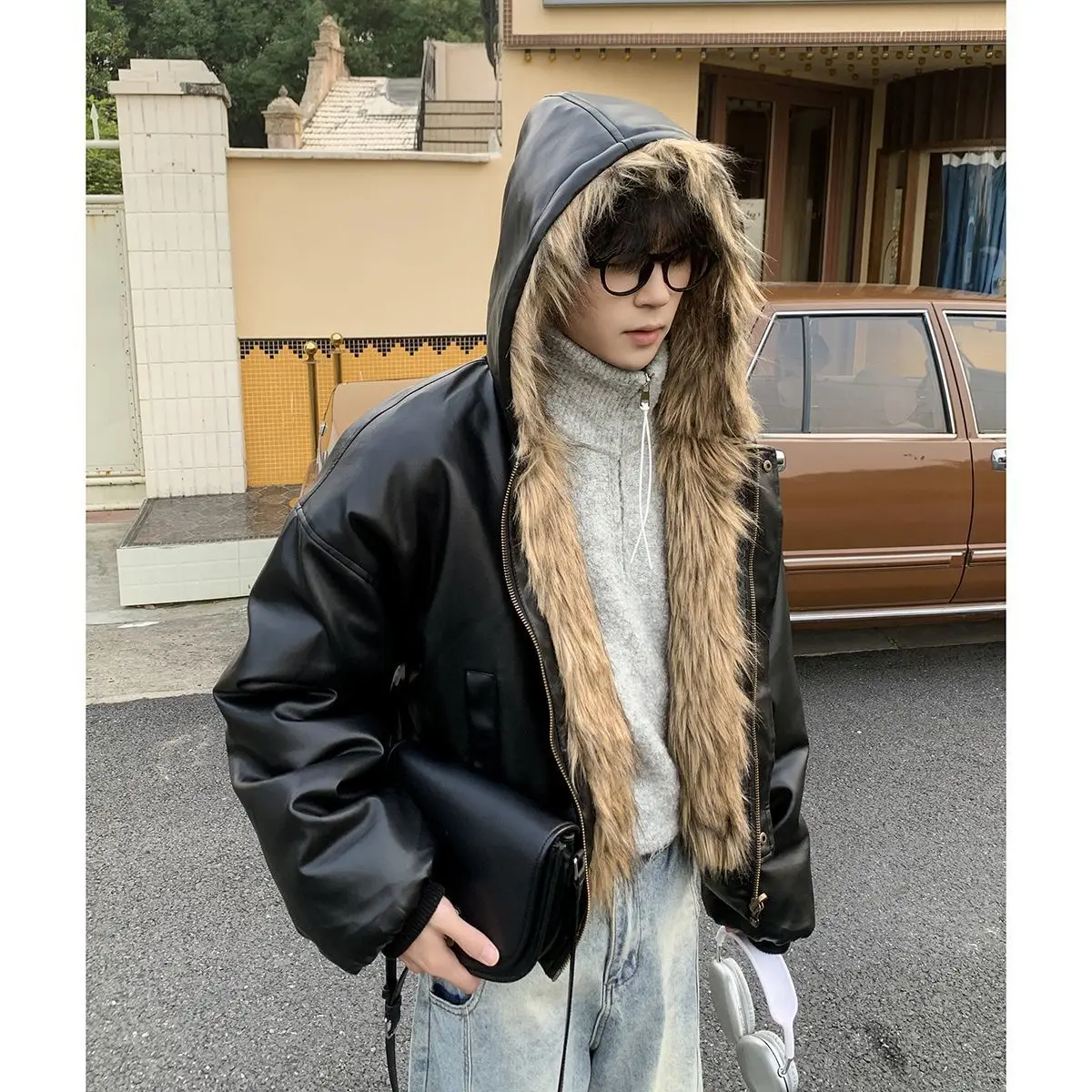 معطف شتوي جديد للرجال سميك مزدوج الجوانب من الفرو المتكامل من الجلد المقلد معطف عصري 2025 سترة دافئة متقدمة