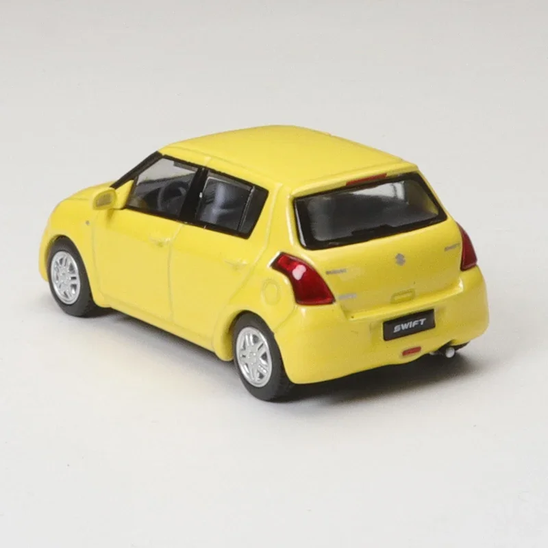 XCarToys 1/64 SUZUKI Swift Yellow Alloy Diecast Model Car Toy Collection Gift