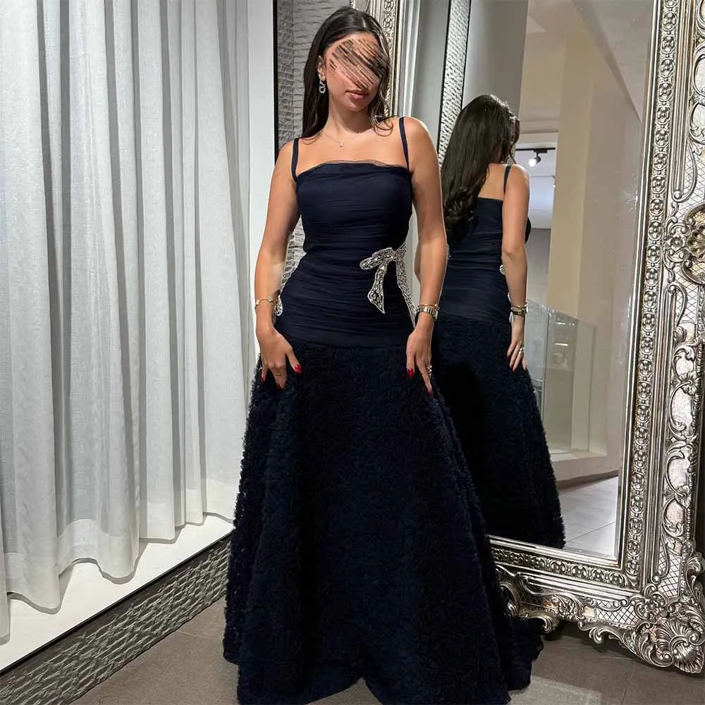 فساتين سهرة فاخرة 2025 تول على شكل حرف a فستان عيد ميلاد أزرق كحلي بدون حمالات مطوي أحجار الراين/كريستال نمط فساتين لحضور الحفلات الموسيقية طويلة #1