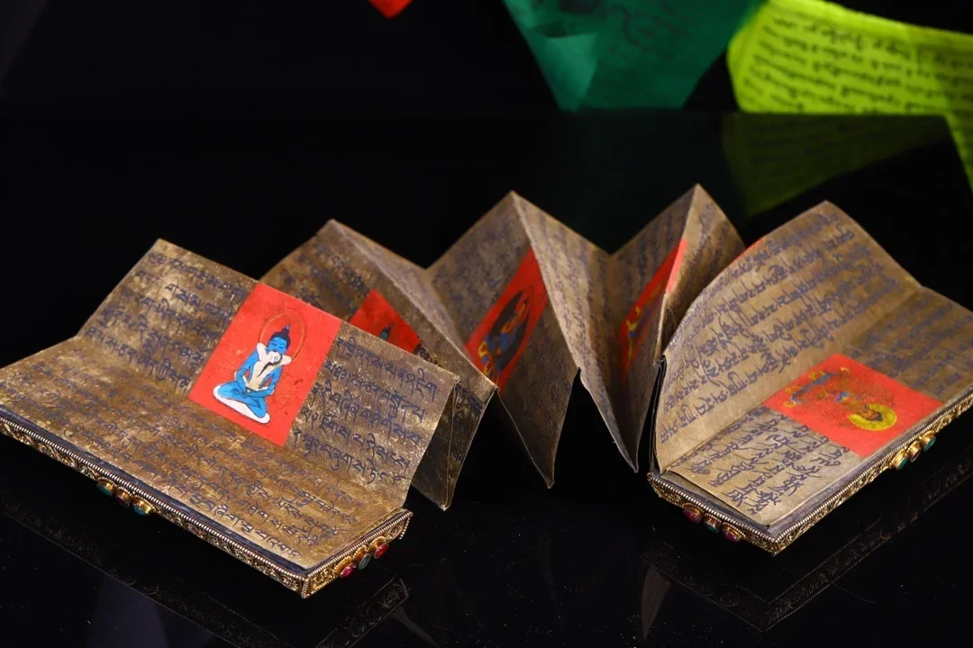 

9"Old Nepalese temples Old Tibetan silver Painted Mosaic Gem gZi Beads Old Scripture chanting Amulet Dharma Town House