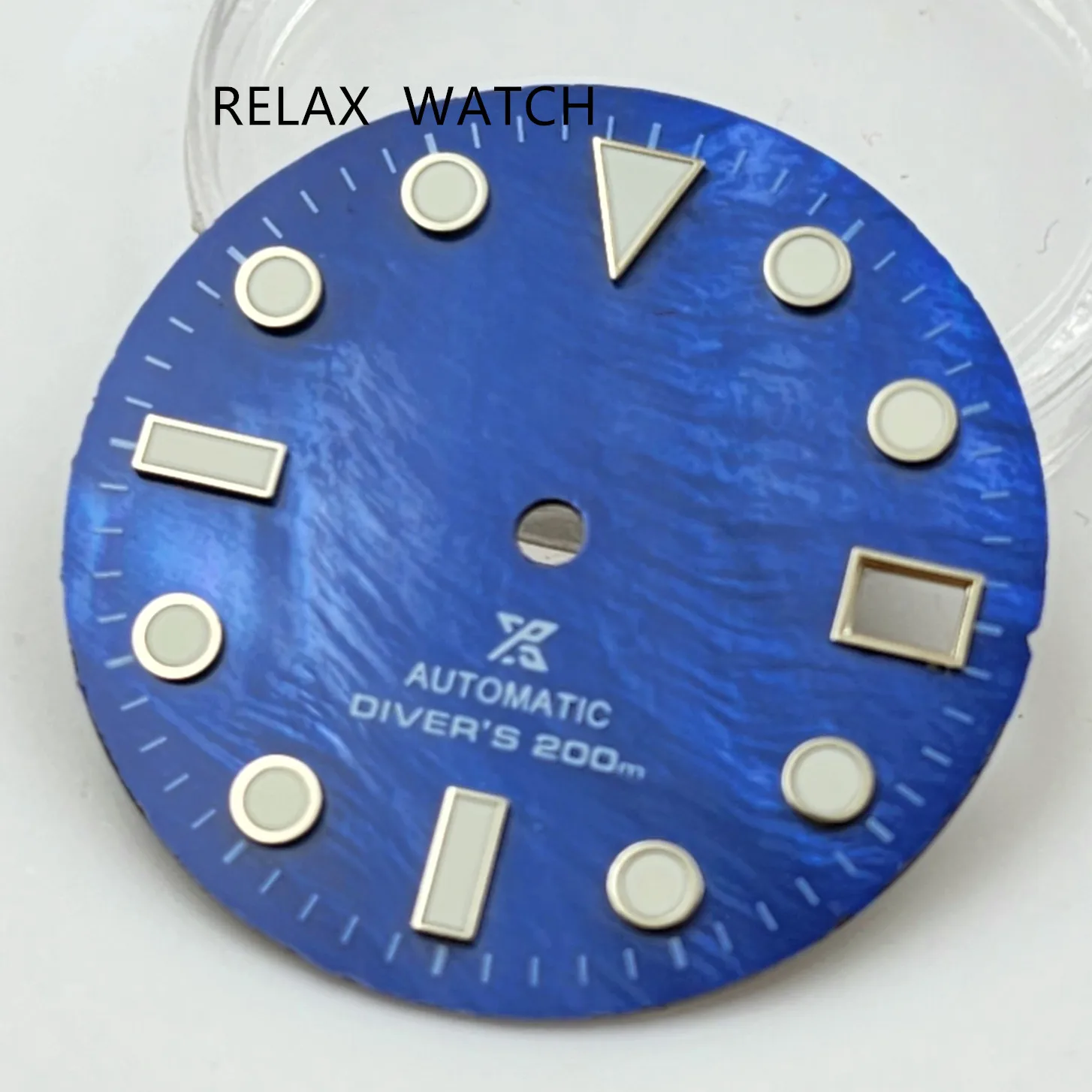 日本の自動ムーブメント,発光素材,3つのロッククラウン,緑色,28.5mm