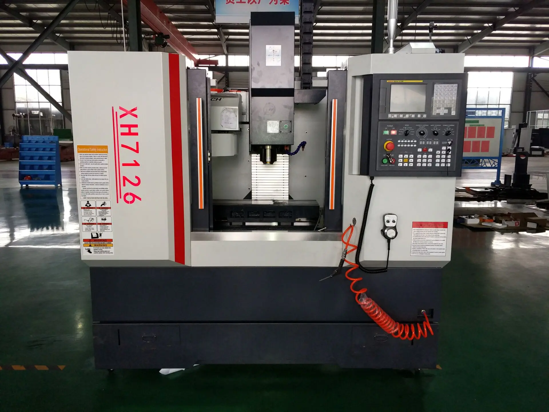 Fraiseuse en métal Cnc avec guide linéaire, broche de précision Taiwan XK7126 avec CE