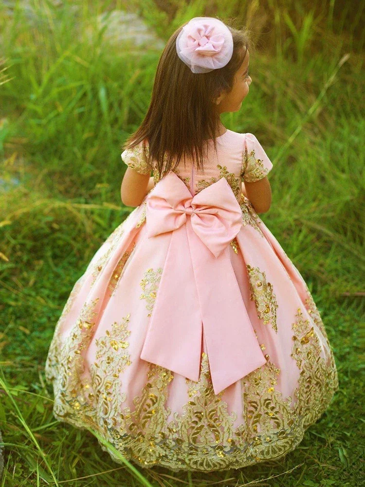 Pink Flower Girl Dresses O Neck Short Sleeves Lace Appliques Baby Girls Princess Pagenat Dress With Satin Bowknot Ball Gown