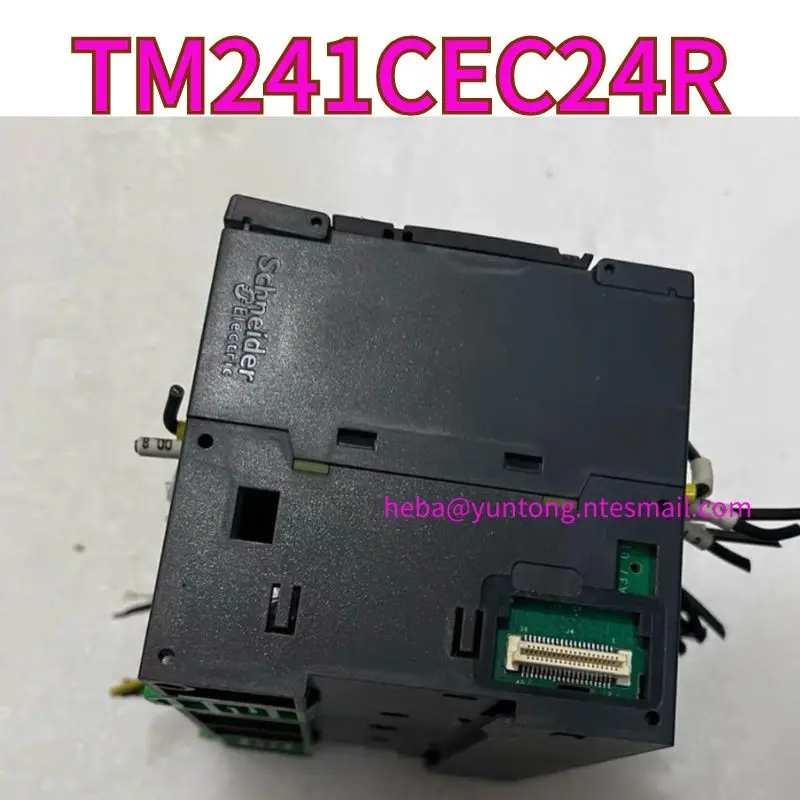 Controlador PLC TM241CEC24R usado Teste OK, entrega rápida
