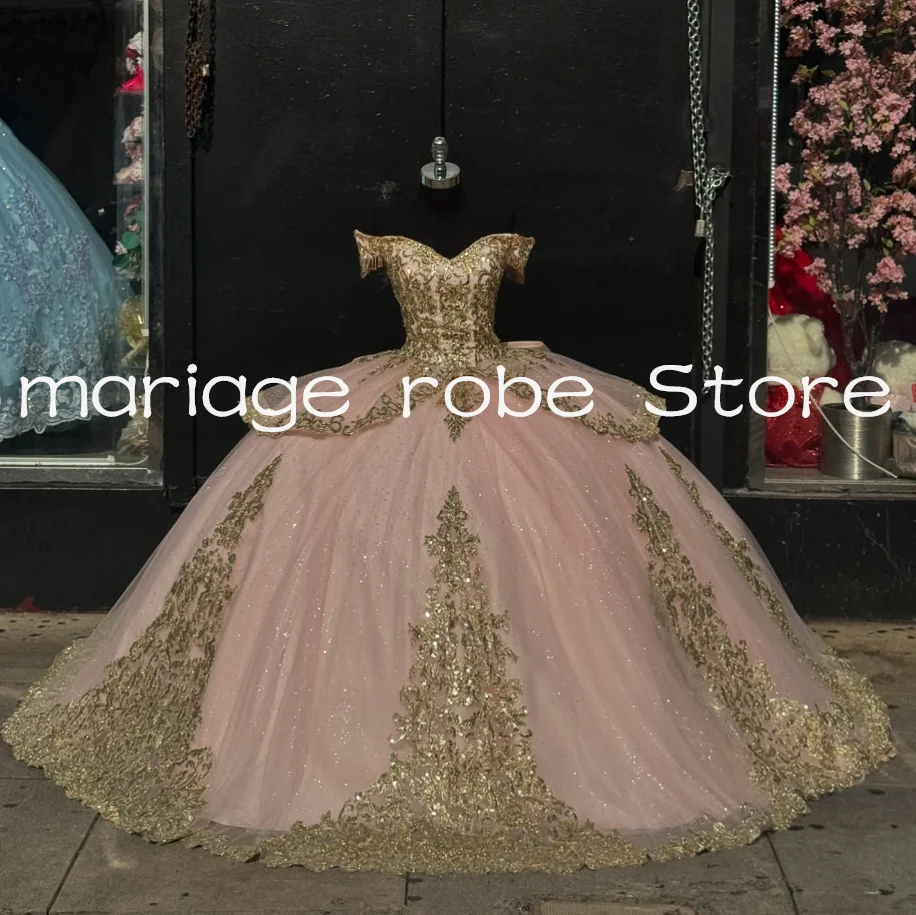 

Розово-розовые блестящие платья принцессы Quinceanera с открытыми плечами и аппликацией Gillter Charro Customsized Corset Vestidos de 15 años