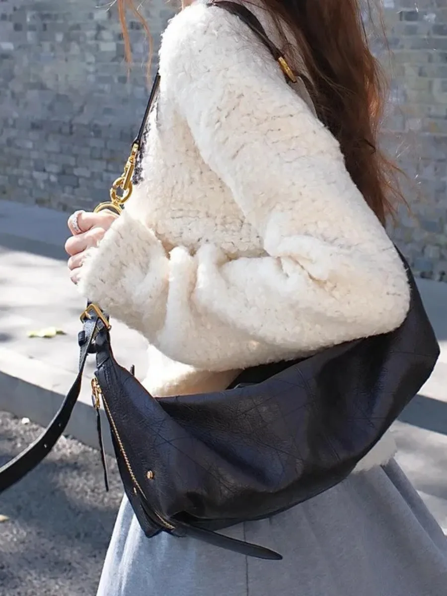 

Black Leather Large Capacity Motorcycle Women's Bag New Diamond Dumpling Casual Commuter Single Shoulder Bag Underarm Bags