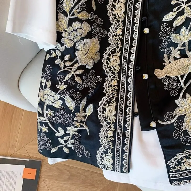 الأزهار المطرزة الحرير الحرير سترة المرأة الرجعية الصينية خمر العرقية نمط بلوزات بلا اكمام المتضخم