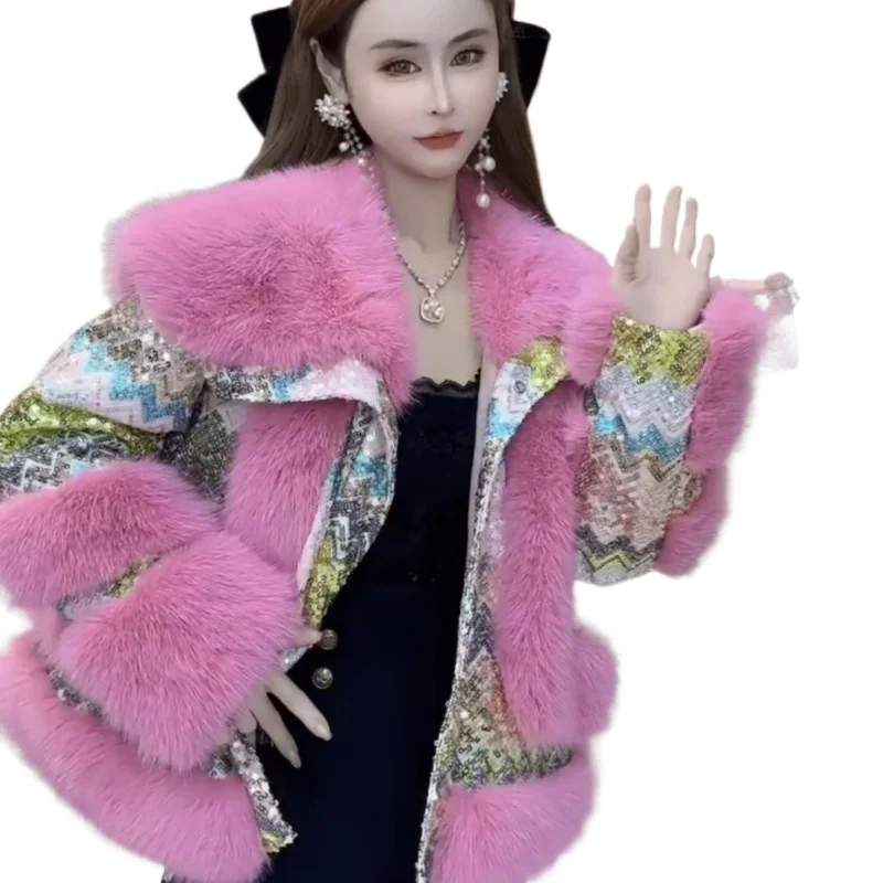 เสื้อแจ็คเก็ตแฟชั่นสำหรับผู้หญิง ดีไซน์หนังเทียมแต่งขนและเลื่อม ตัดต่อผ้าขนหนา ให้ลุคทันสมัยสำหรับสาวๆ  คอลเลคชั่นฤดูใบไม้ร่วงและฤดูหนาว รุ่นใหม่