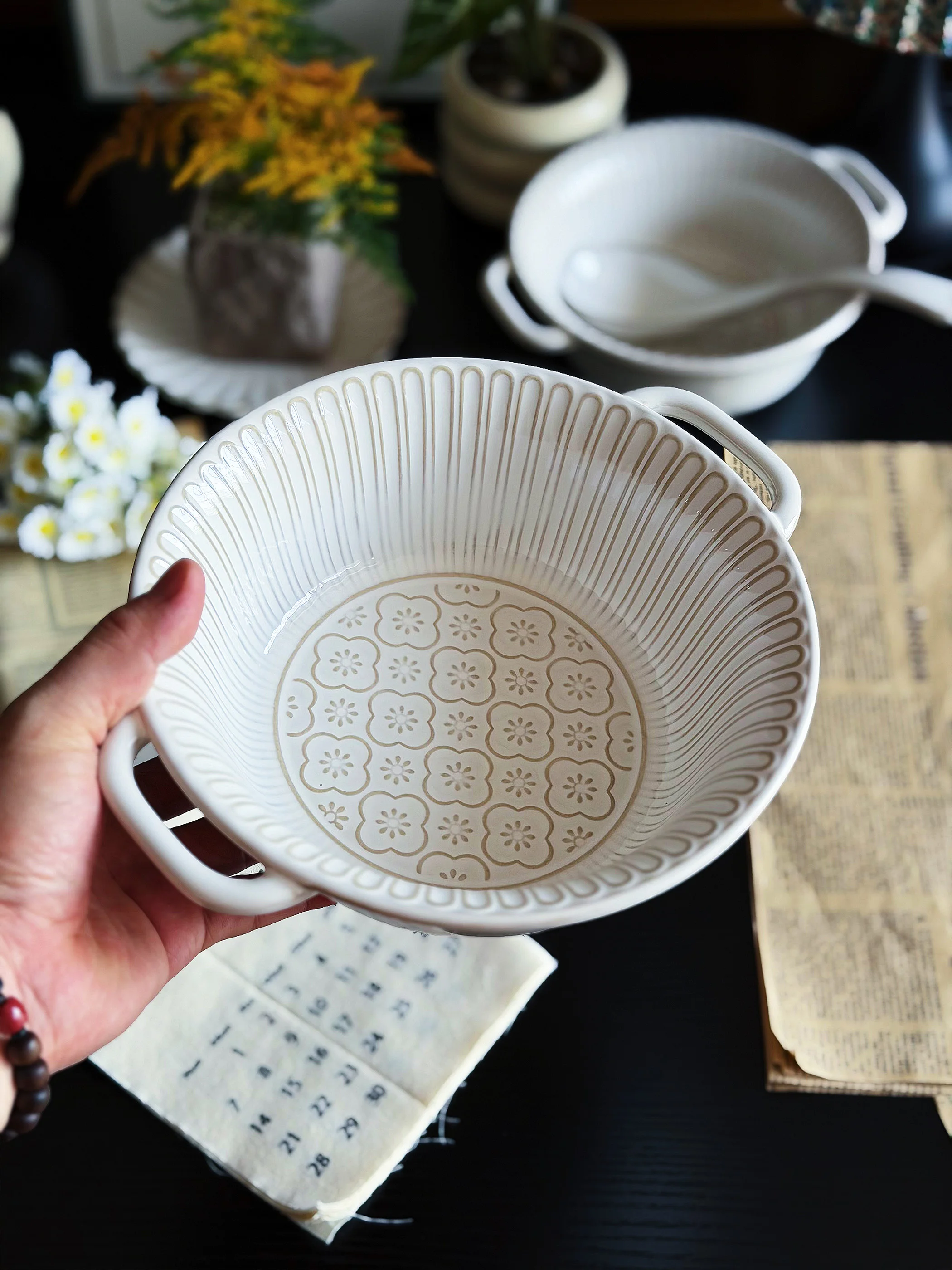 

Ele Double-Eared Cerc Bowl French Sle round ape Vintage Touch Dinnerware Perfect for Home Use Soup Or Pasta Bowl