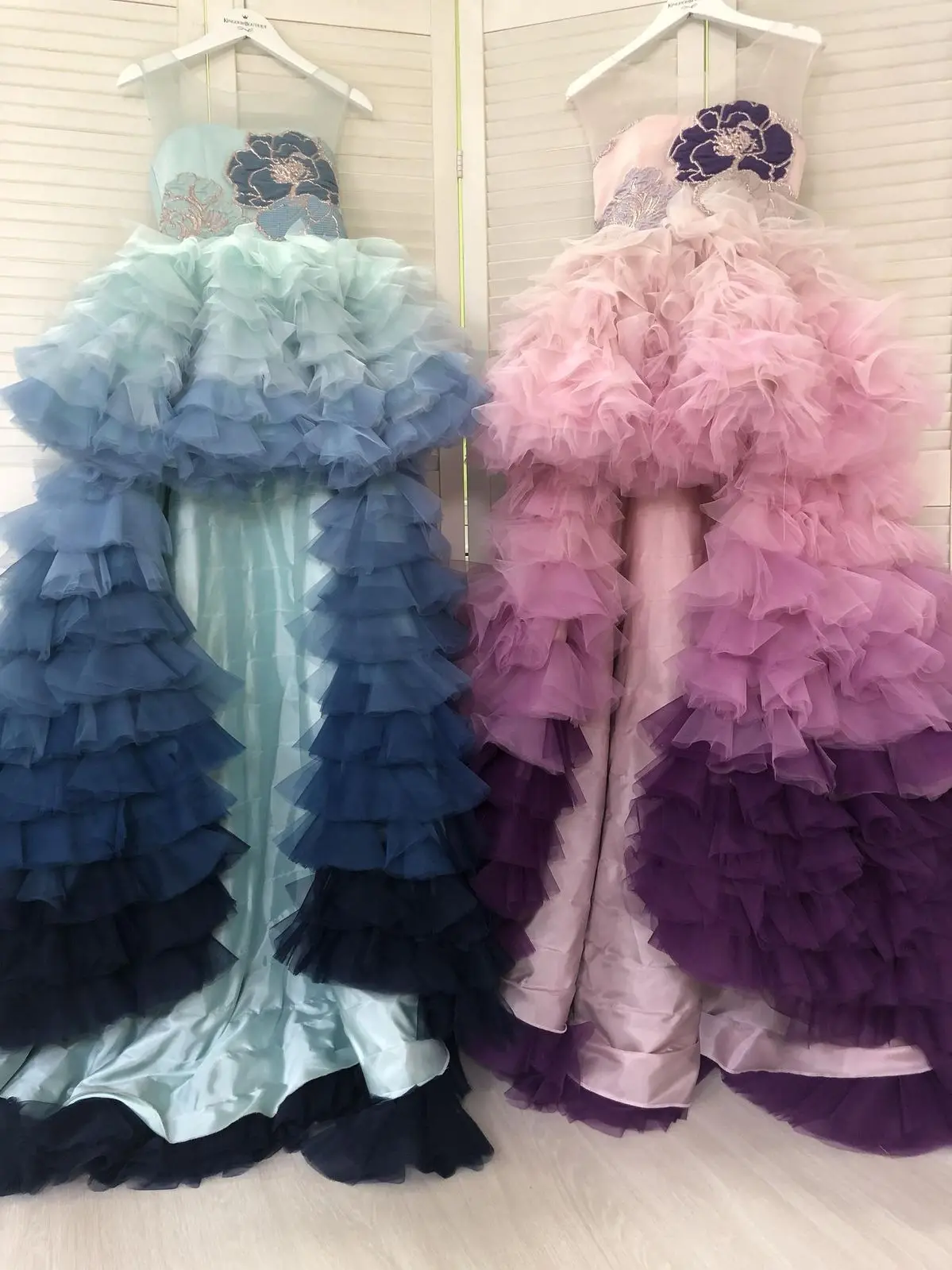 الربط الألوان الأزرق الأميرة زهرة فتاة فستان مثير بلا أكمام مرحبا لو ثوب زفاف الاطفال حفلة عيد ميلاد مهرجان ثوب مخصص