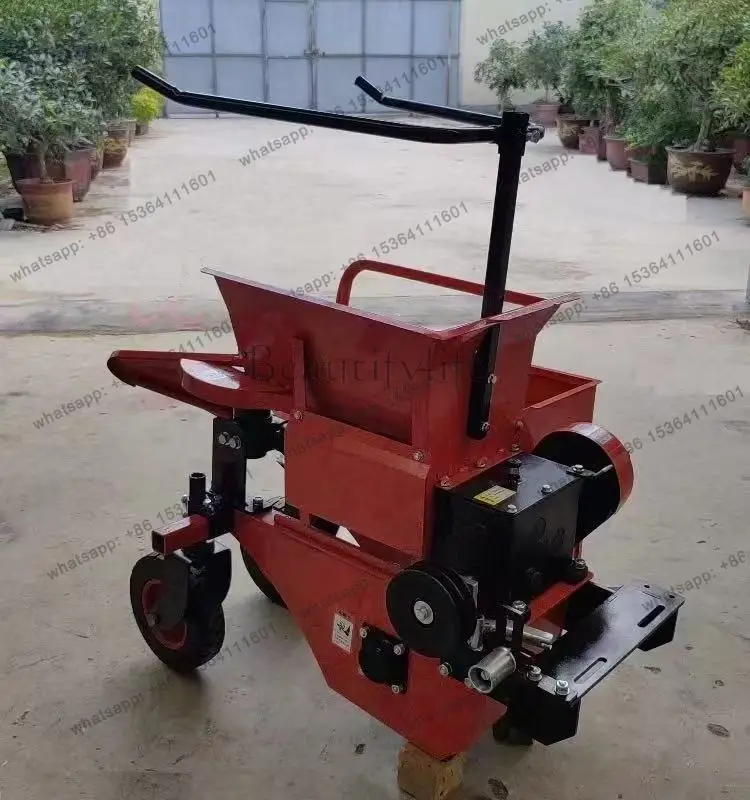 Small corn harvester cutting table with walking tractor single line corn collector straw crushing household