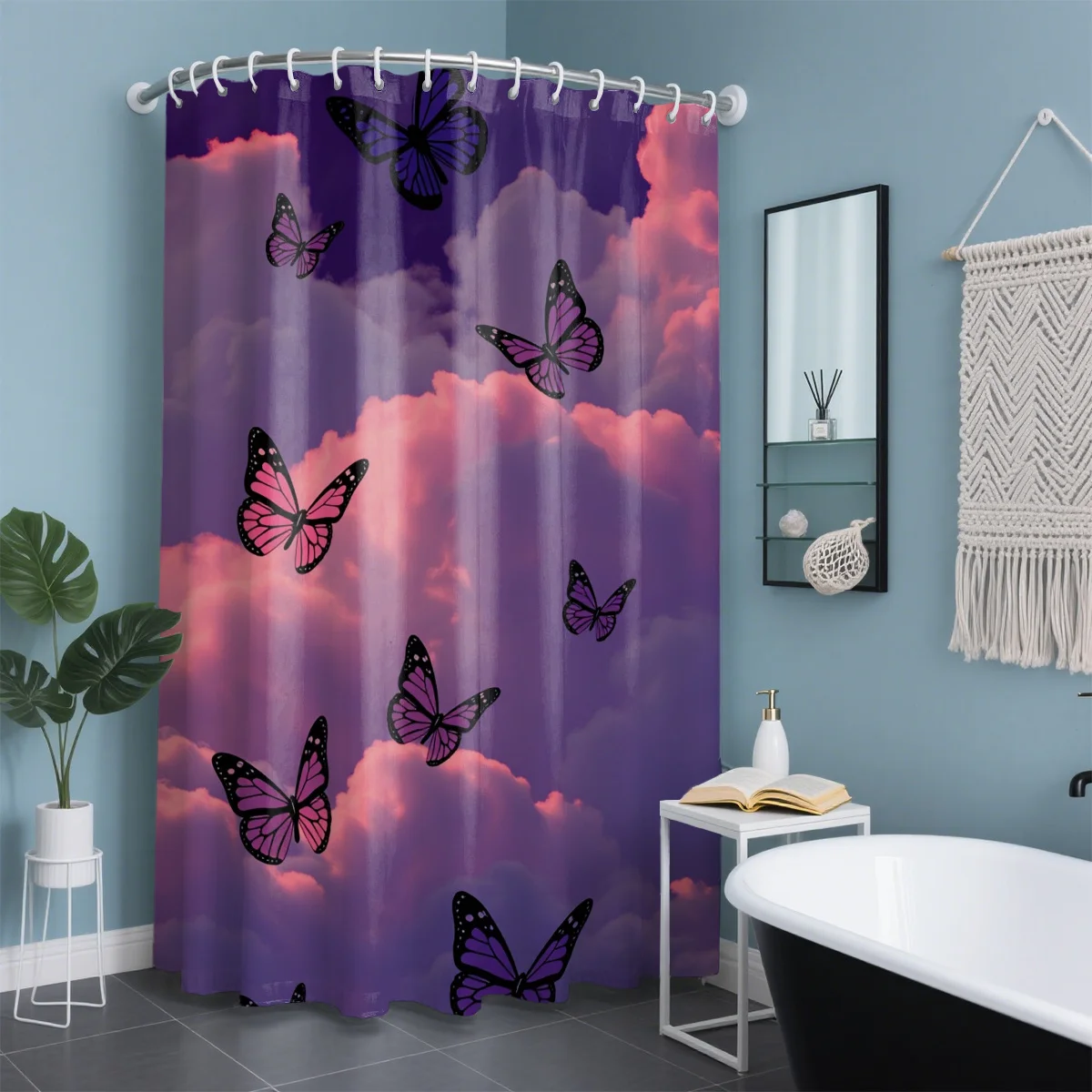 

Занавеска для душа с изображением сказочных бабочек, фиолетового неба и розовых облаков для волшебного декора ванной комнаты в фэнтезийном стиле. Прочные материалы.