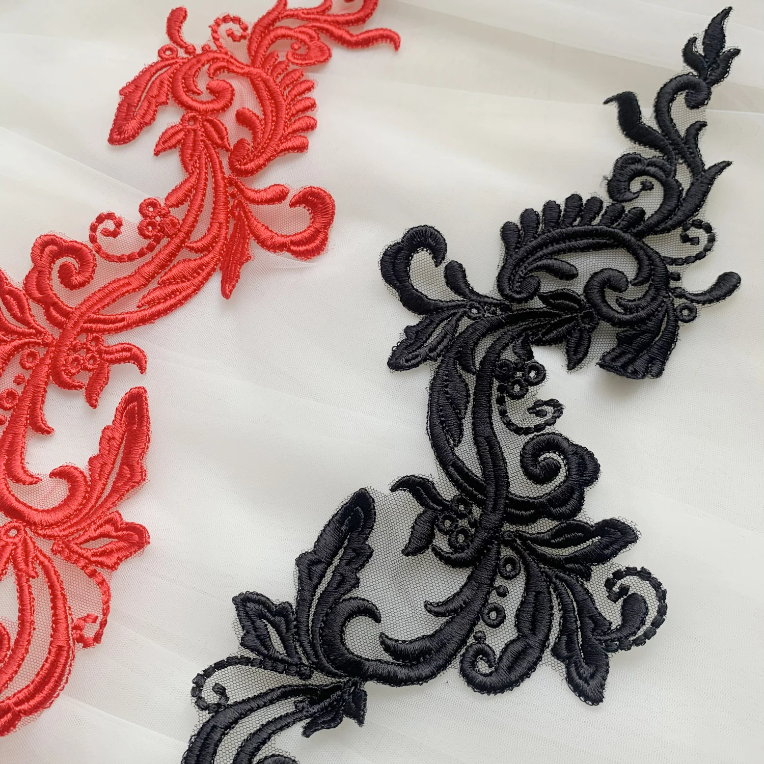 New High-quality Black and Red Relief Patterns Embroidered Lace Decals Handmade Wedding Dress Background Decoration Accessories