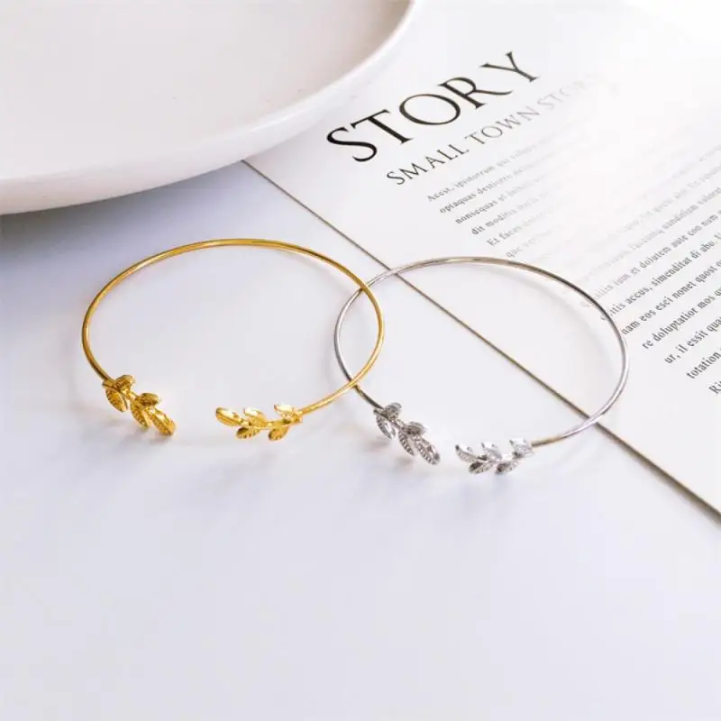 Fashion Leaf Bracelets For Women Elegant Punk Personality Open Bangle Cuff Korean Exquisite Simple Bracelet Jewelry Gift