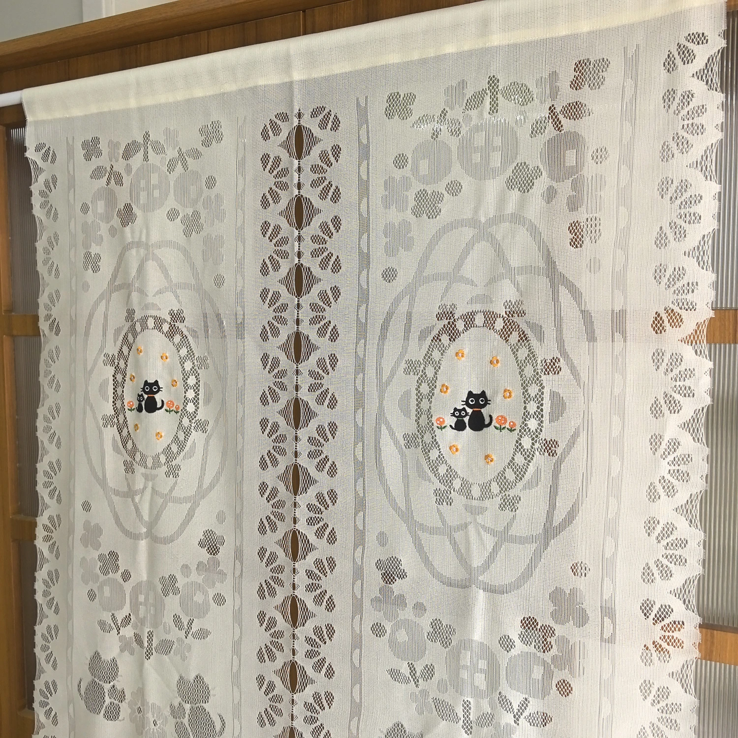 Japanese Style Doorway Curtains Noren, Cat Embroidery Lace Short Curtains for Shops, Kitchen Hollow Design Light Filtering Drape