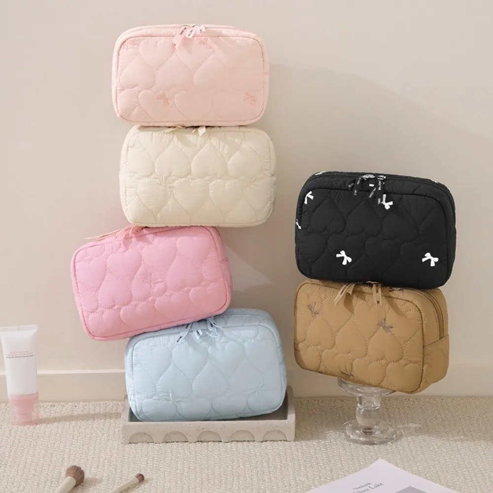 Portable Quilted Makeup Bag Lightweight Large Capacity Travel Toiletry Handbag Heart Bow Data Cable Storage Bag for Women