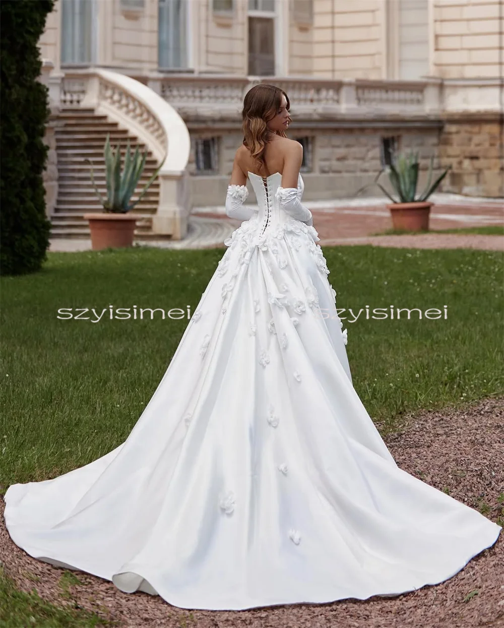Stunning Strapless Neckline Satin Bridal Grown With 3D Flowers A Line Wedding Dresses Back Lace Up Customized Vestido De Noival