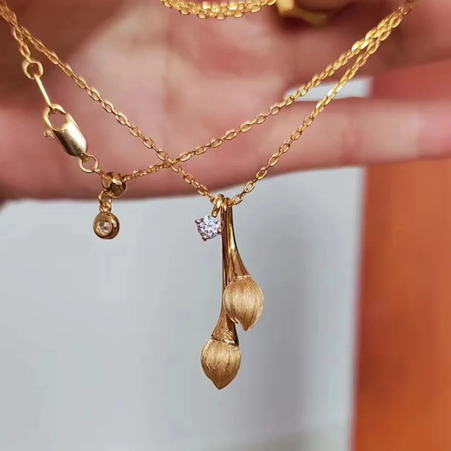 قلادة توليب ذهبية/فضية، قلادات على شكل توليب مصقولة للنساء، سلسلة سترة شتوية فاخرة #1