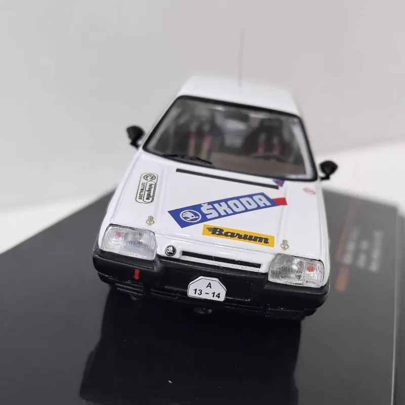 ‌IXO Models  Diecast 1:43 Scale ŠKODA Favorit 136L #4 (1989) Alloy Car Model 3-Door Hatchback