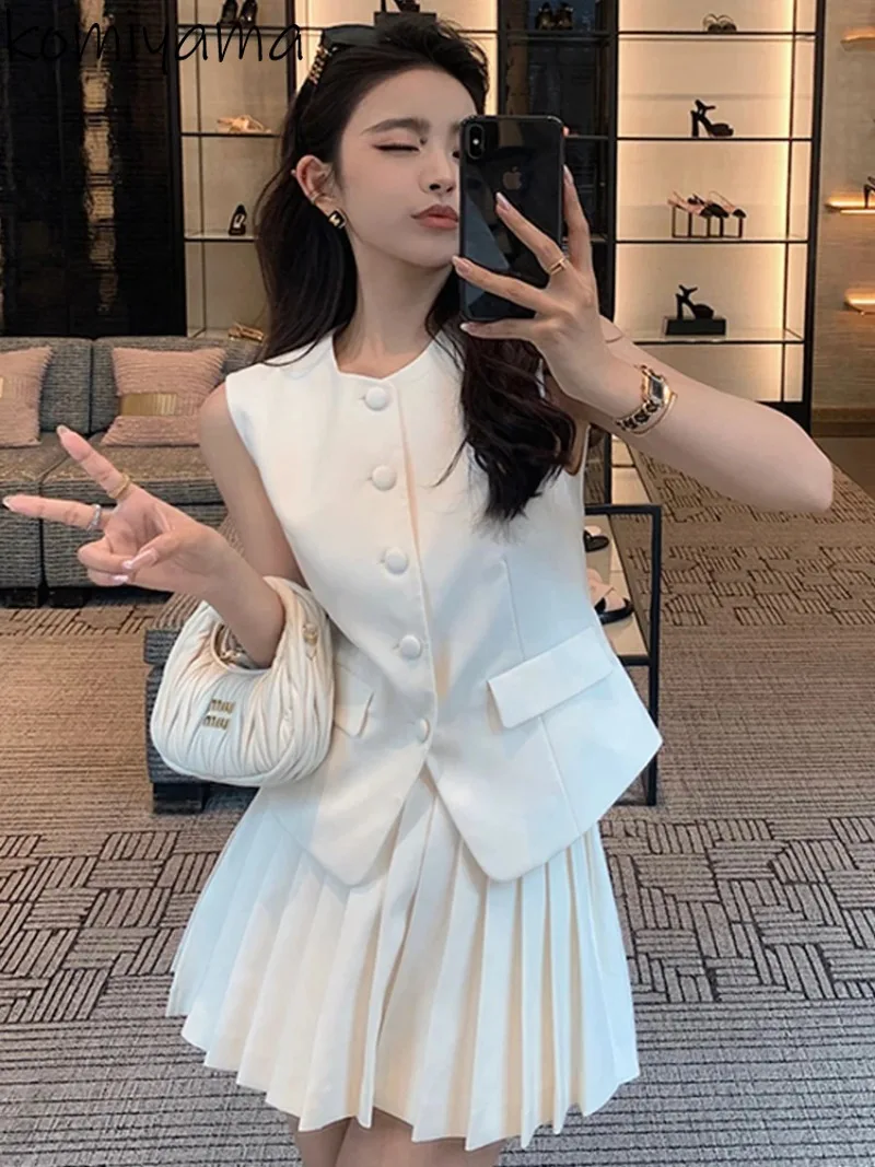 Summer 2025 Two Piece Sets Round Neck Sleeveless Vest Tops High Waist Pleated A-line Mini Skirt Samlll Fragrance Women Suits