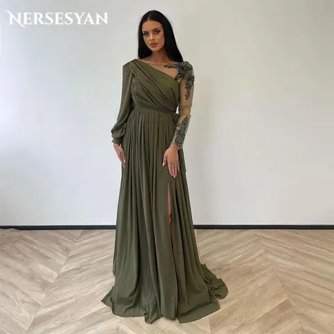 Nersesyan 올리브 그린 레이스 포멀 이브닝 드레스, 플리츠 반짝이 비즈 슬리브, 무도회 원피스 사이드 슬릿, 웨딩 파티 가운
