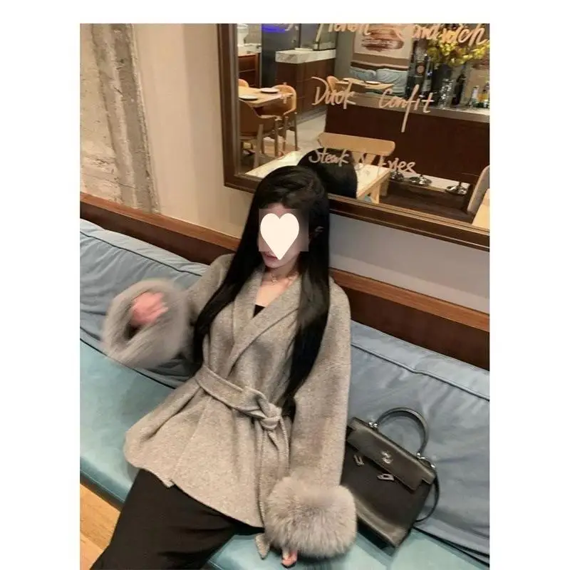

Thin Single Layer Woolen Coat Spring Autumn Long Sleeve Loose High Grade Splicing Short Fur Sleeve New Year Robe Women's Fashion